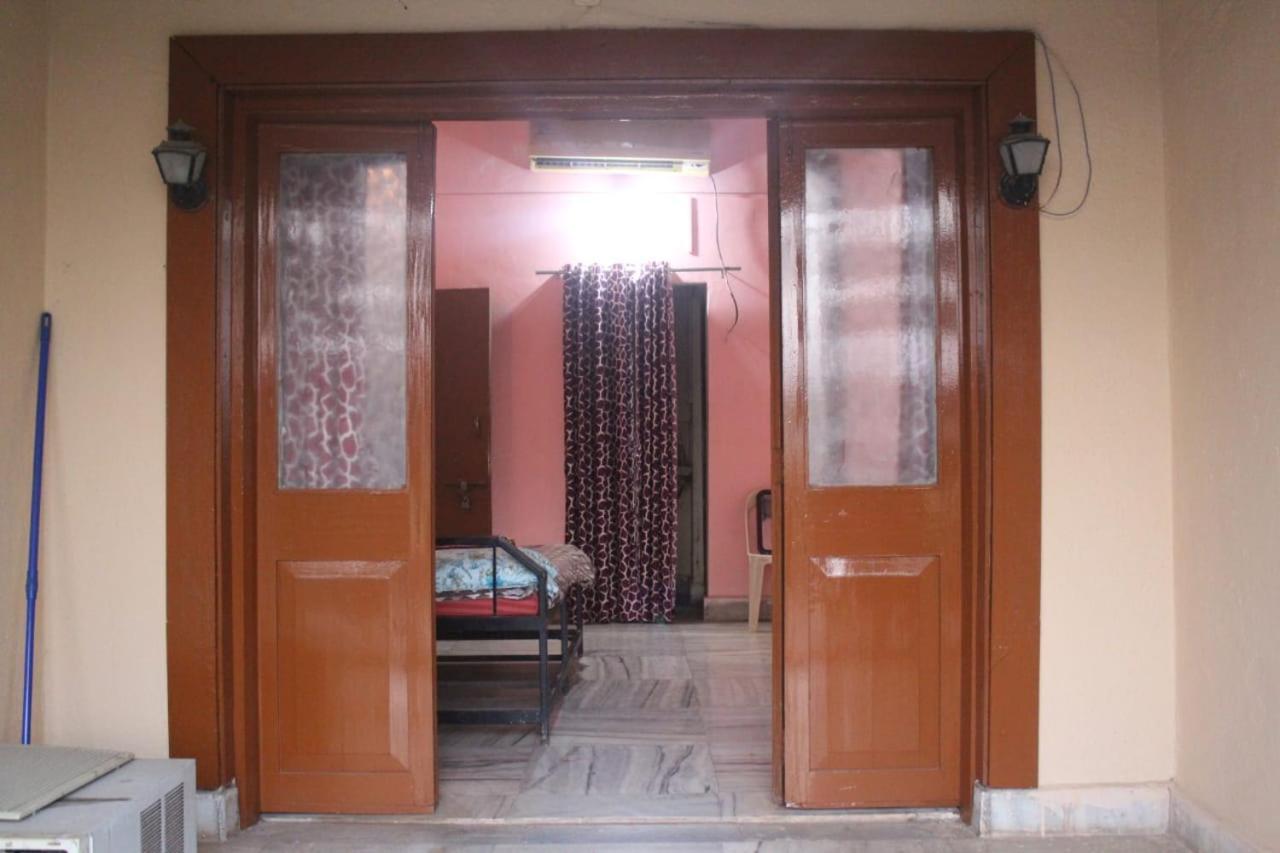 Nisarg Shrushti Farmhouse Hotel Poona Buitenkant foto